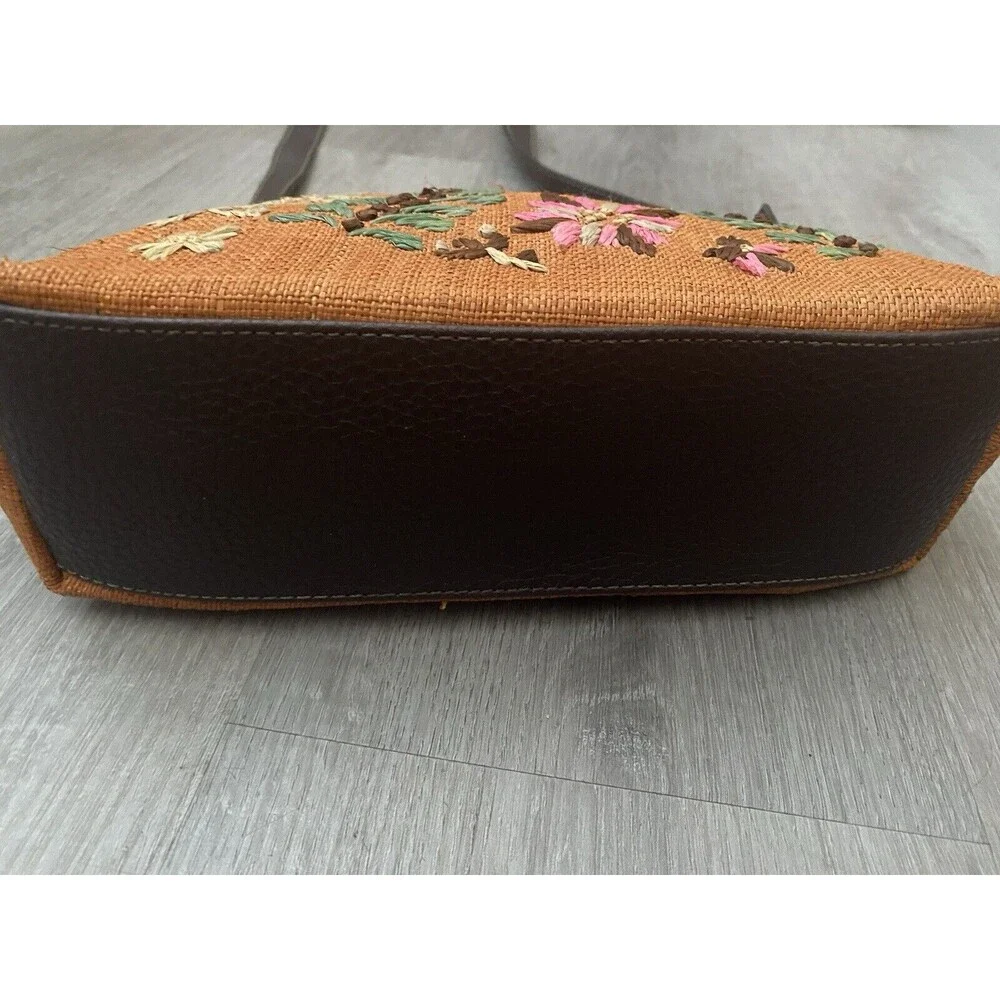 Liz Claiborne Baguette Cross Body Bag Boho Cottagecore Embroidered Flowers Straw - Picture 5 of 15